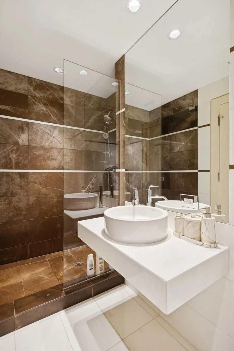 2441 Woodbridge Lane , Highland Park, IL 60035, Highland Park, Illinois, United States. - Photo 20