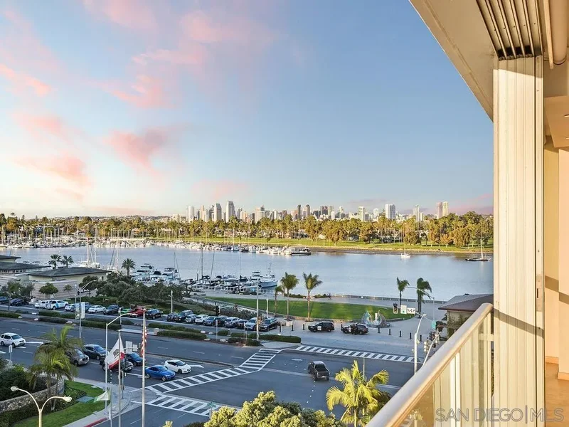 1810 Avenida Del Mundo Unit# 505, Coronado, CA 92118, Coronado, California, United States. - Photo 5