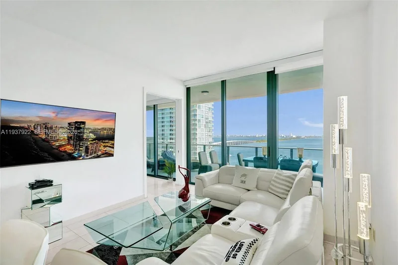480 NE 31st St 1705, Miami, Florida, United States. - Photo 9