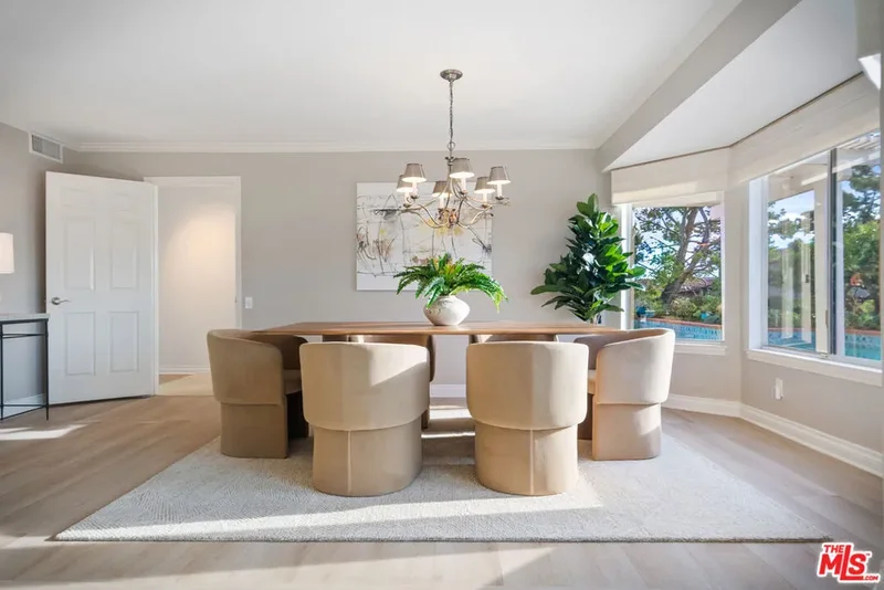 23255 W Paloma Blanca Drive, Malibu, California, United States. - Photo 6
