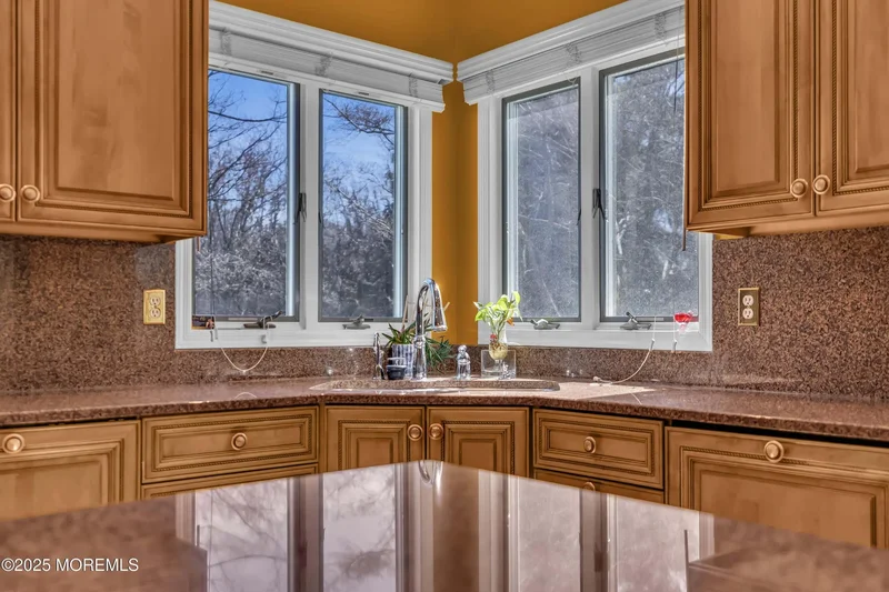2 Chestnut Hill Drive, Manalapan, NJ 07726, Manalapan, NJ, United States. - Photo 27