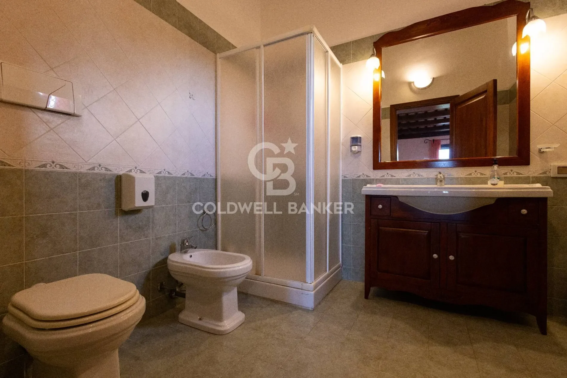 Gallery photo 2