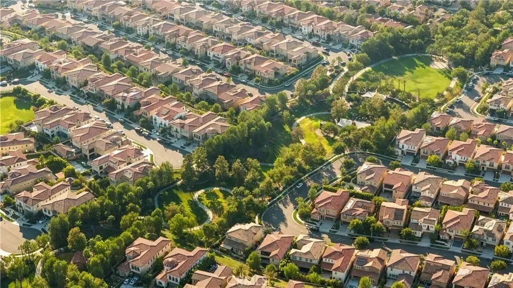 32 Goldenrod, Lake Forest, California, United States. - Photo 58