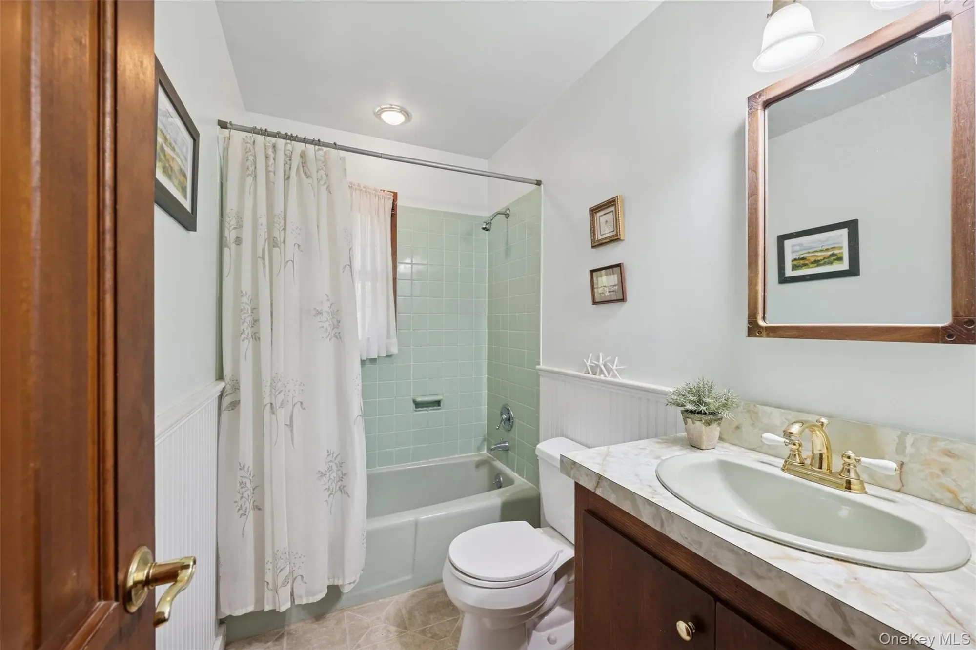 1420 Laurelwood Drive, Laurel, New York, United States. - Photo 20
