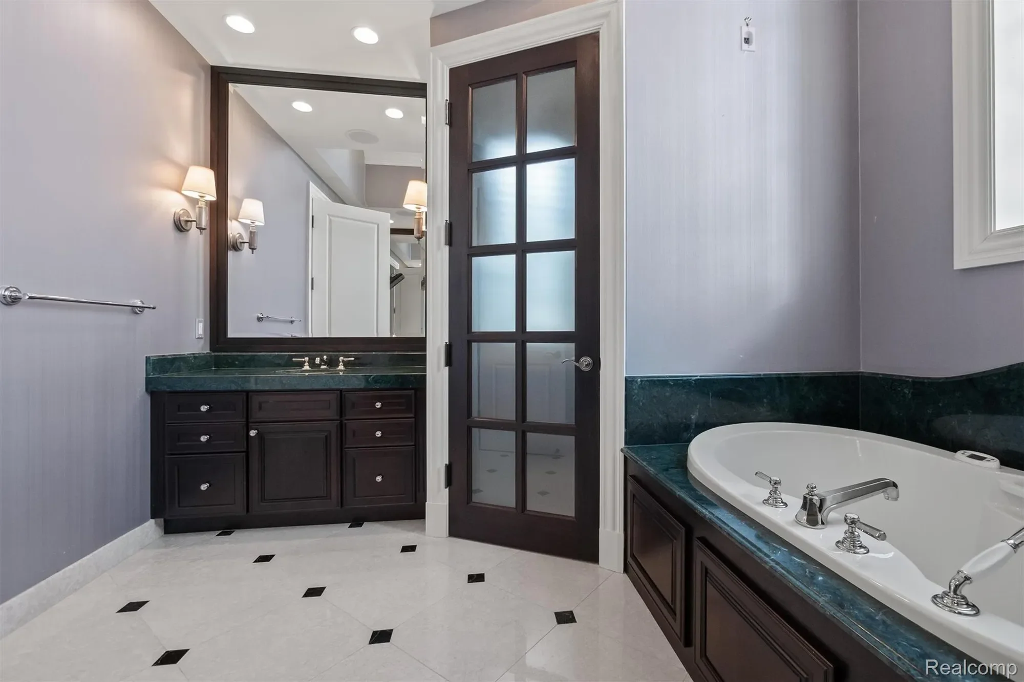 2921 Turtle Pond Court, Bloomfield Hills, MI 48302, Bloomfield Hills, Michigan, United States. - Photo 43