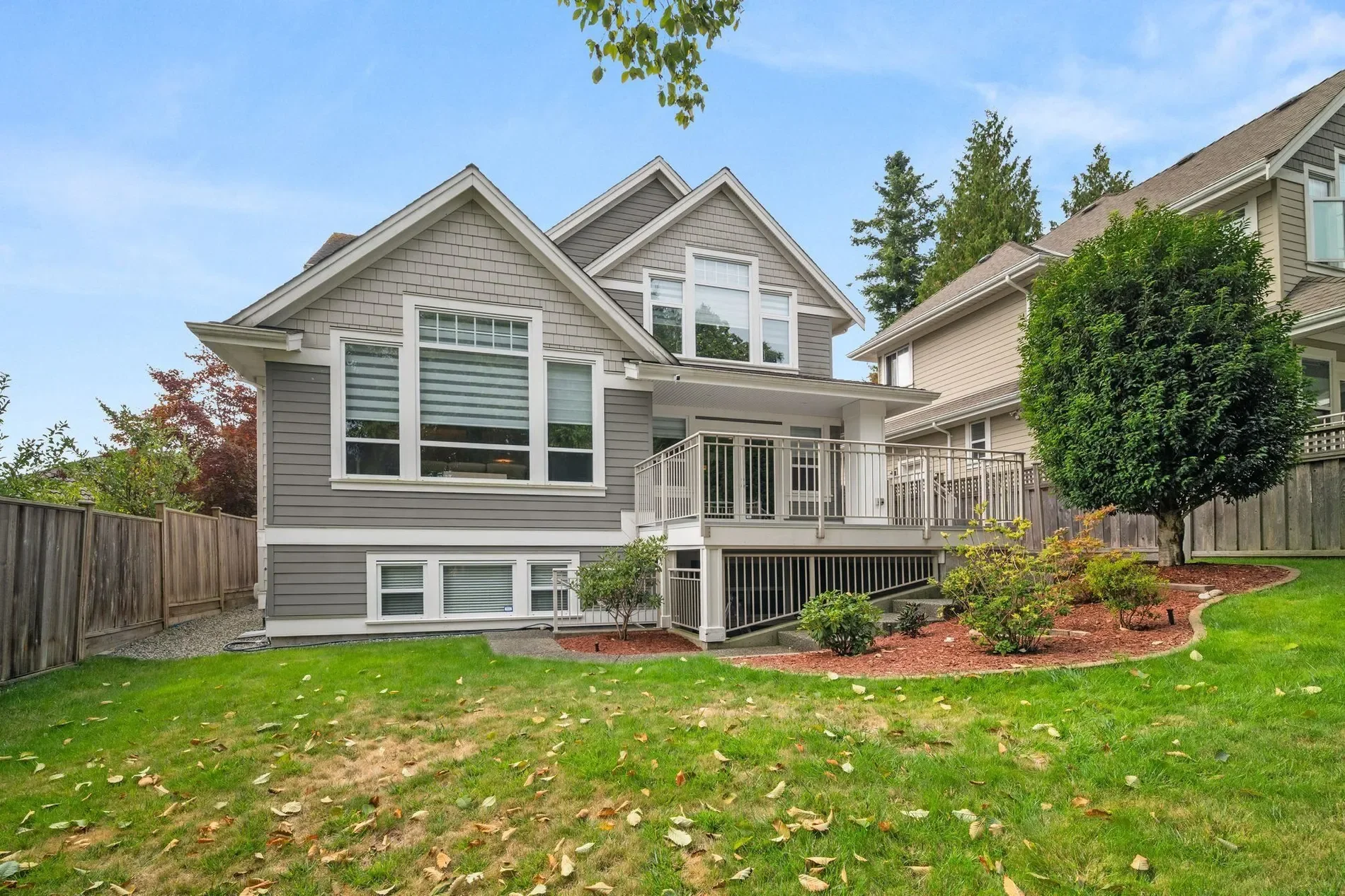 Exterior photo 11