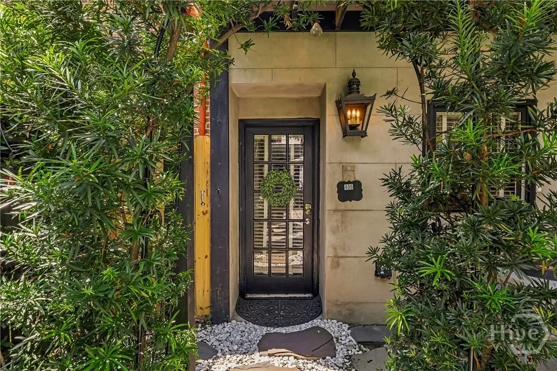 407 E Jones Street, Savannah, Georgia, United States. - Photo 19