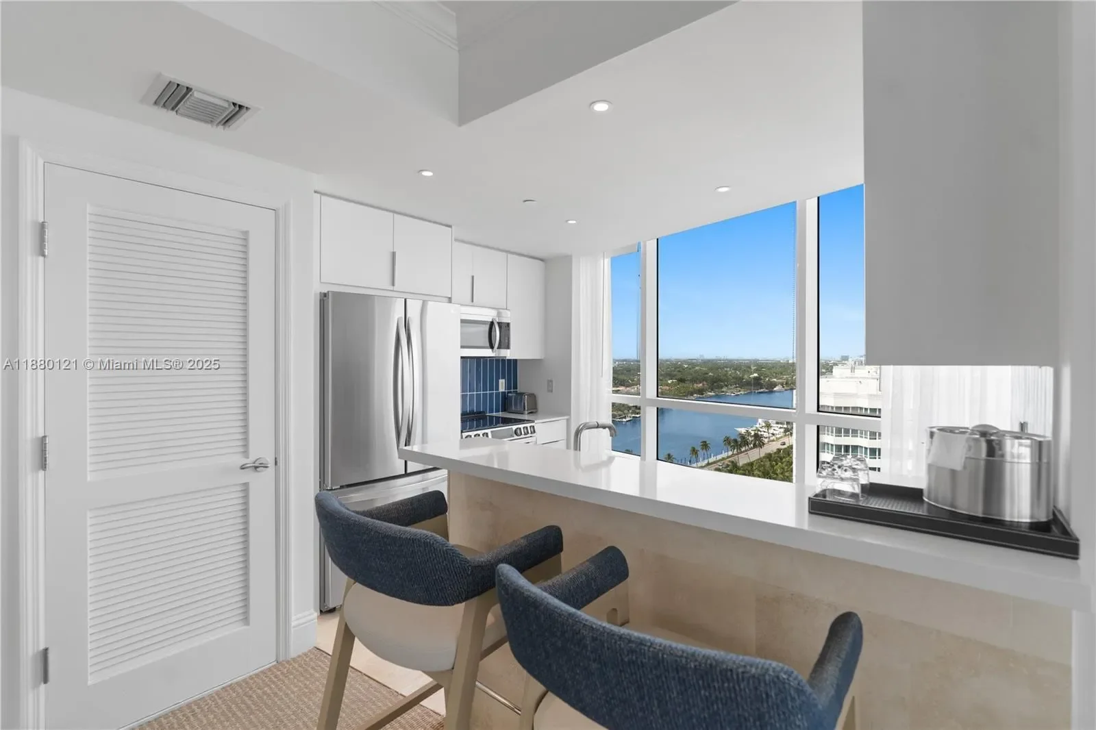4401 Collins Ave 1703, Miami Beach, Florida, United States. - Photo 12