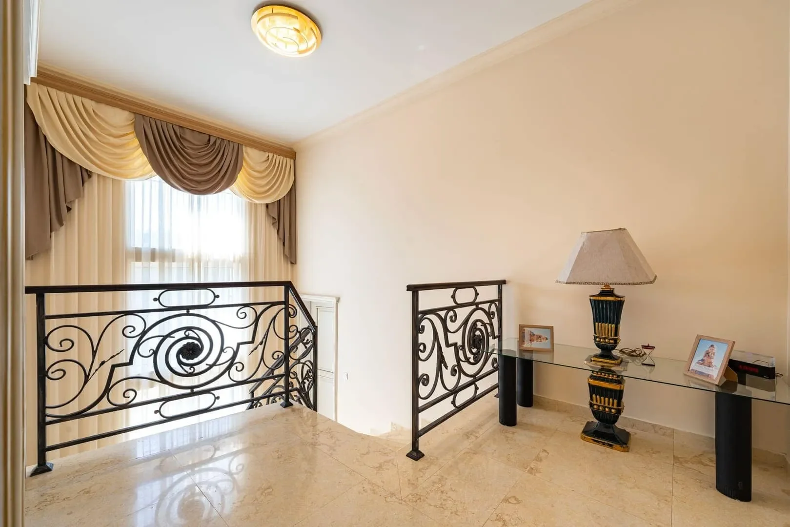 Gallery photo 11