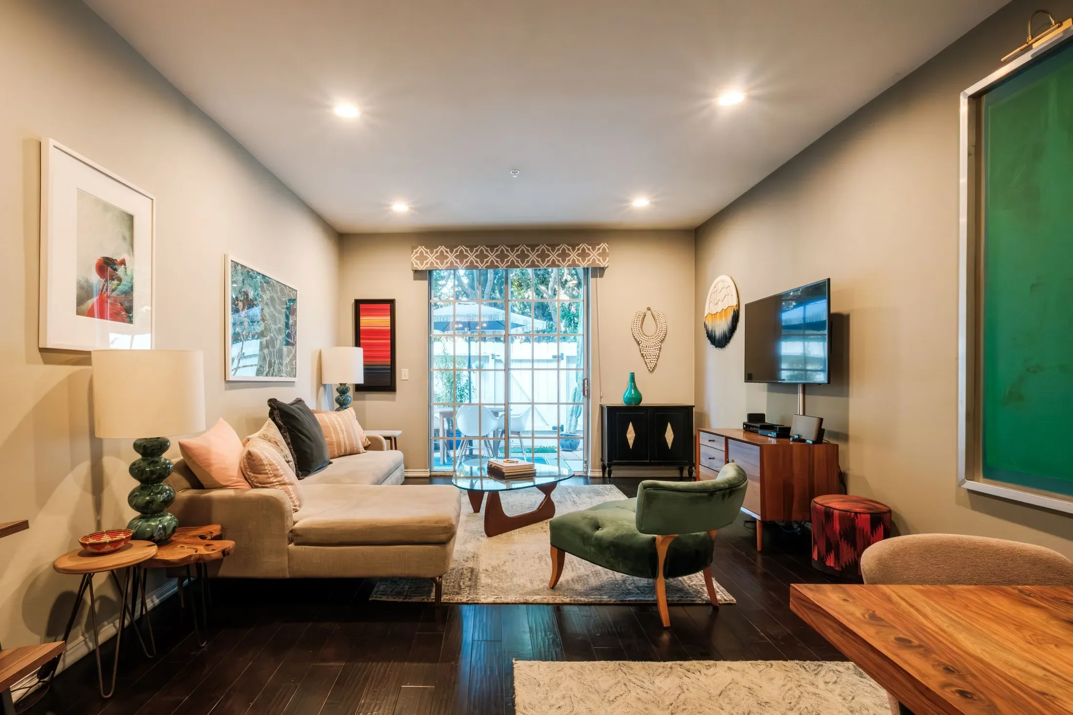 11445 Moorpark Street Unit 8, North Hollywood, CA 91602, Los Angeles, California, United States. - Photo 13