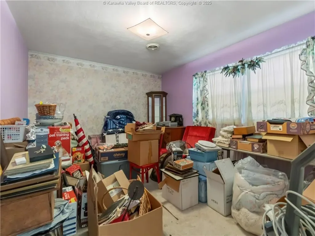 822 Whispering Way, South Charleston, WV 25303, Charleston, West Virginia, United States. - Photo 14