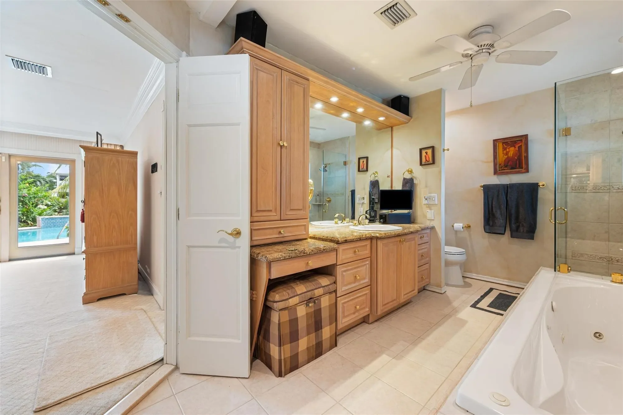 2870 NE 26th St, Wilton Manors, Florida, United States. - Photo 15