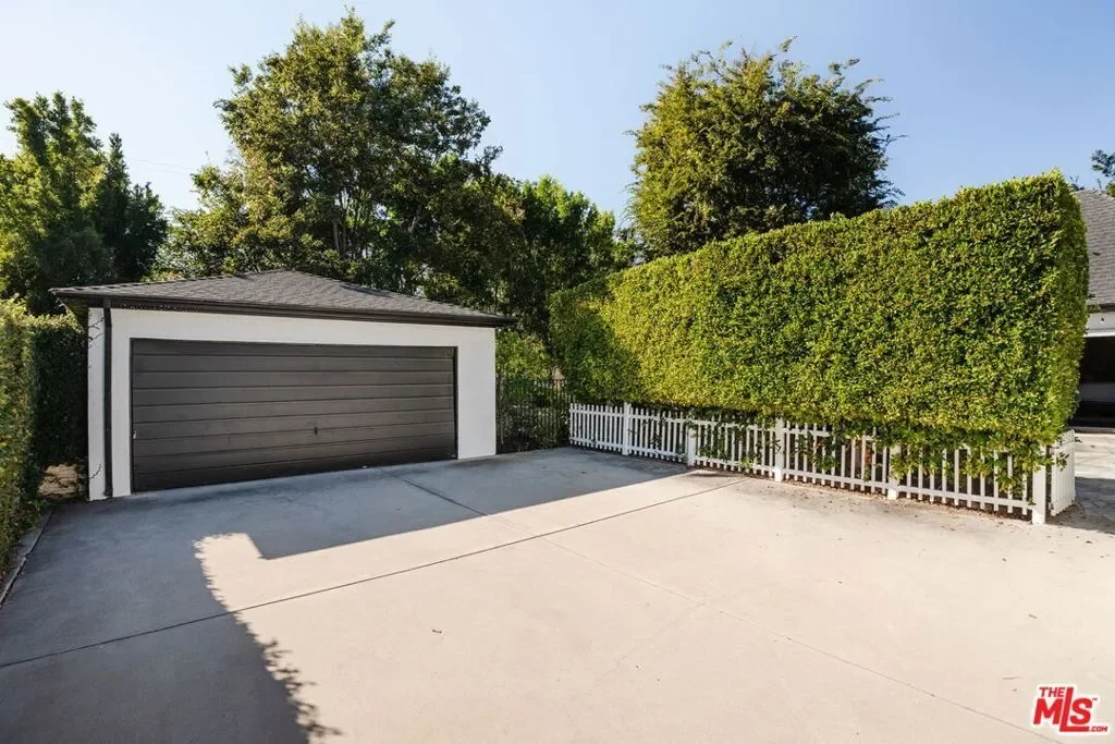 12510 Hortense Street, Los Angeles, California, United States. - Photo 21