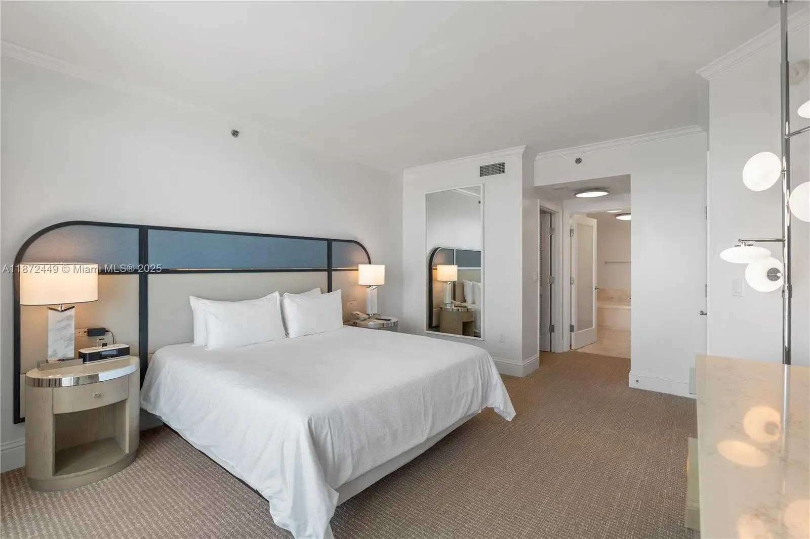 4401 Collins Ave 2712, Miami Beach, Florida, United States. - Photo 21