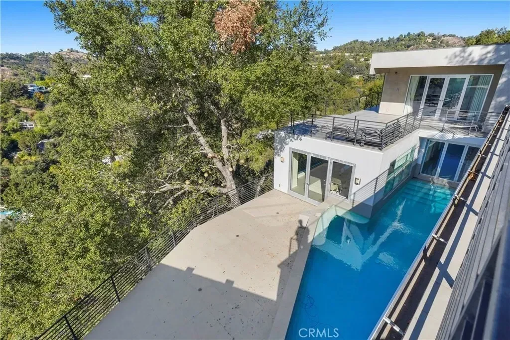 9716 Oak Pass Road, Beverly Hills, California, United States. - Photo 39