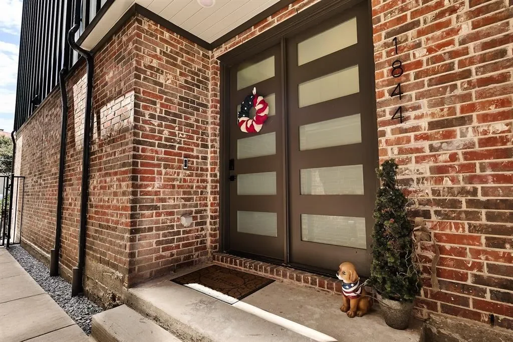 1844 Mecca Street, Dallas, Texas, United States. - Photo 2