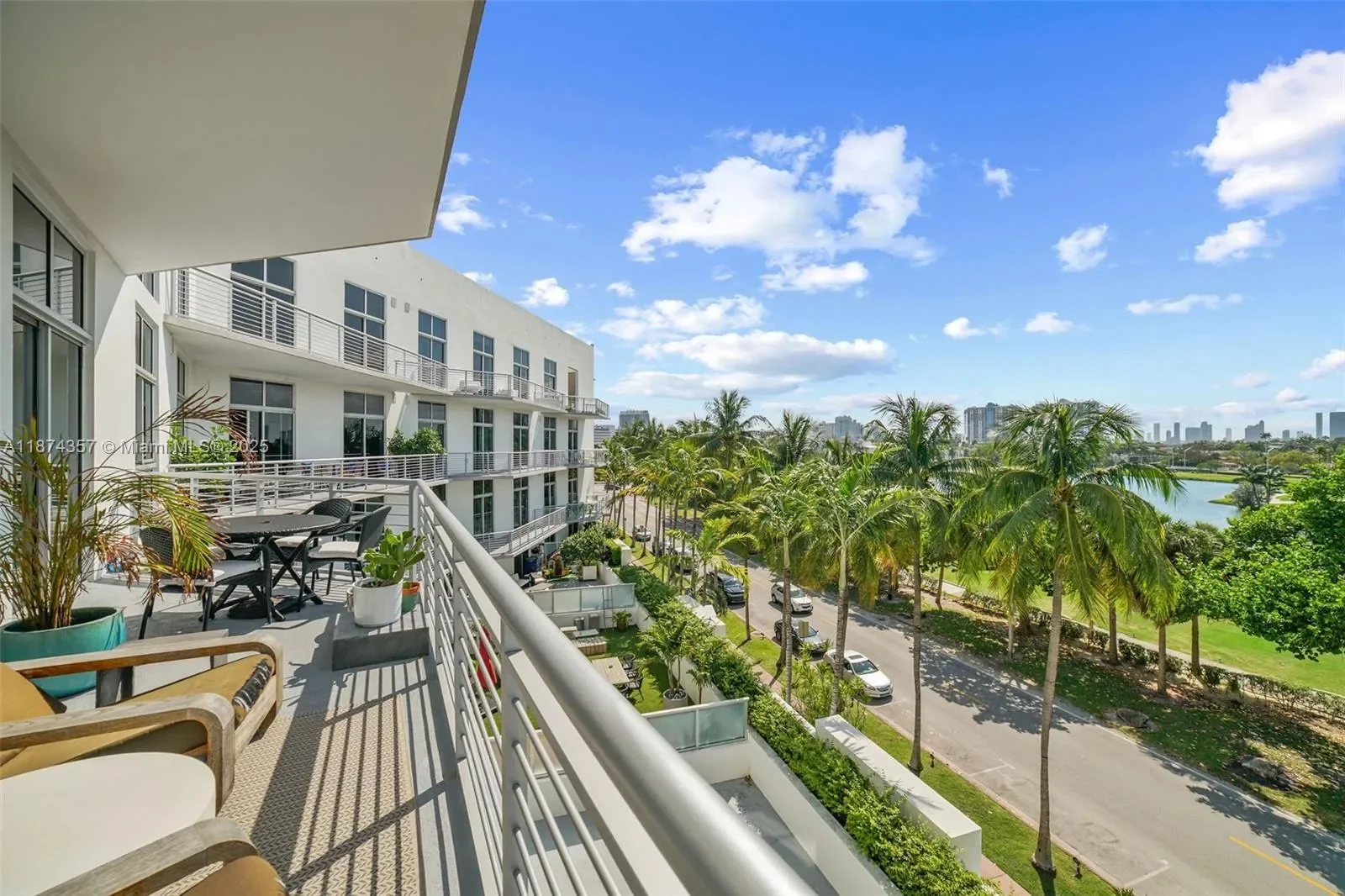 2001 Meridian Av 509, Miami Beach, Florida, United States. - Photo 26