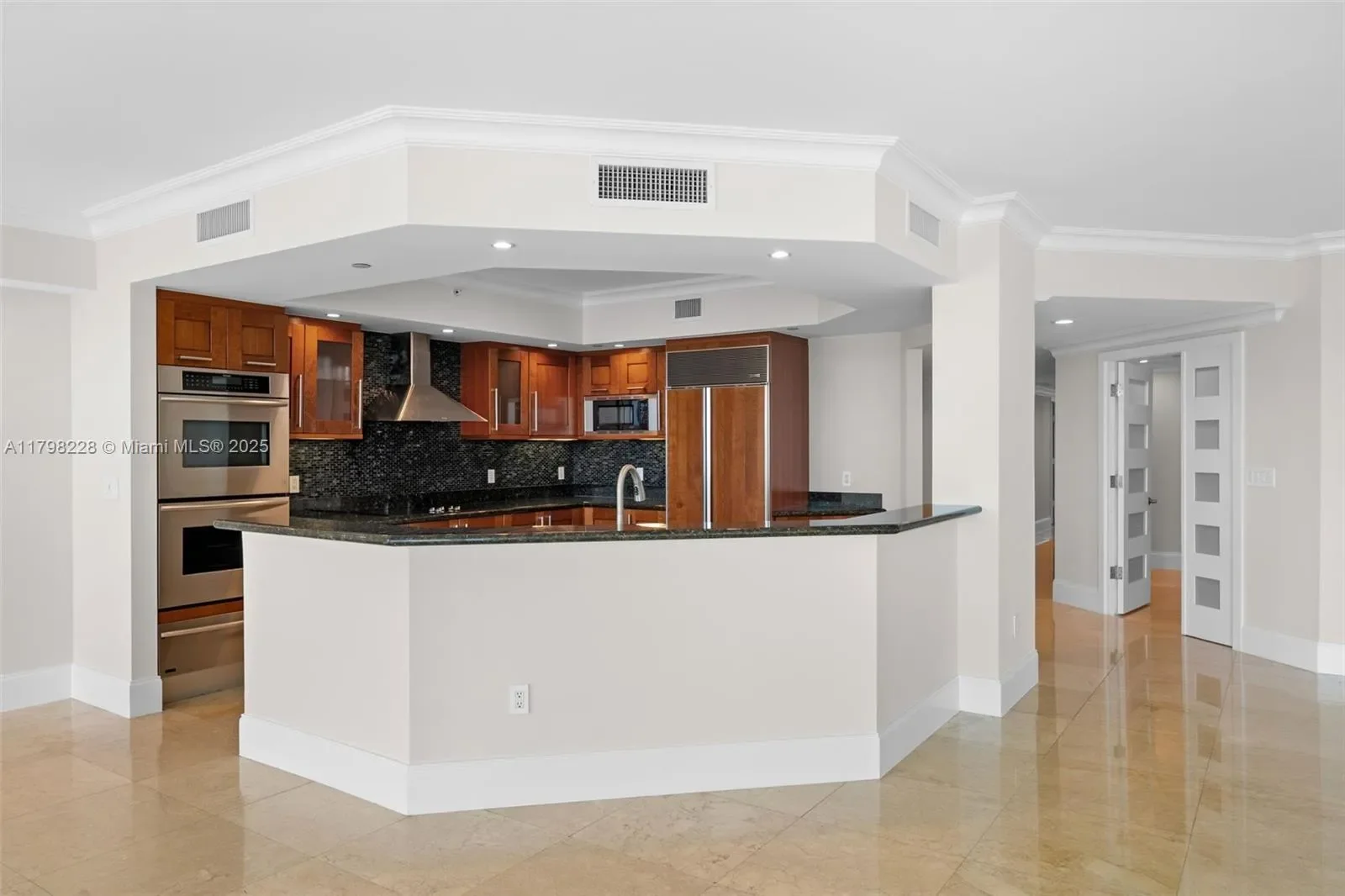 3301 NE 183rd St 1604, Golden Beach, Florida, United States. - Photo 10