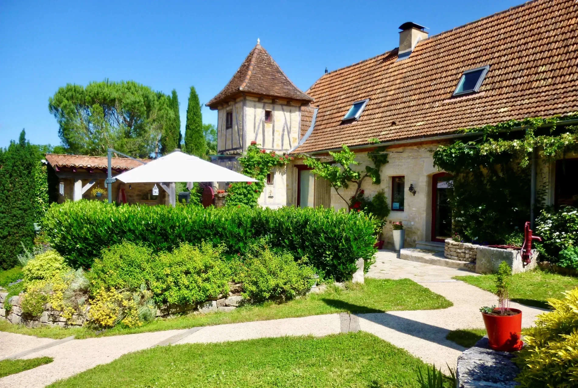 Figeac, Occitanie, France. - Photo 6