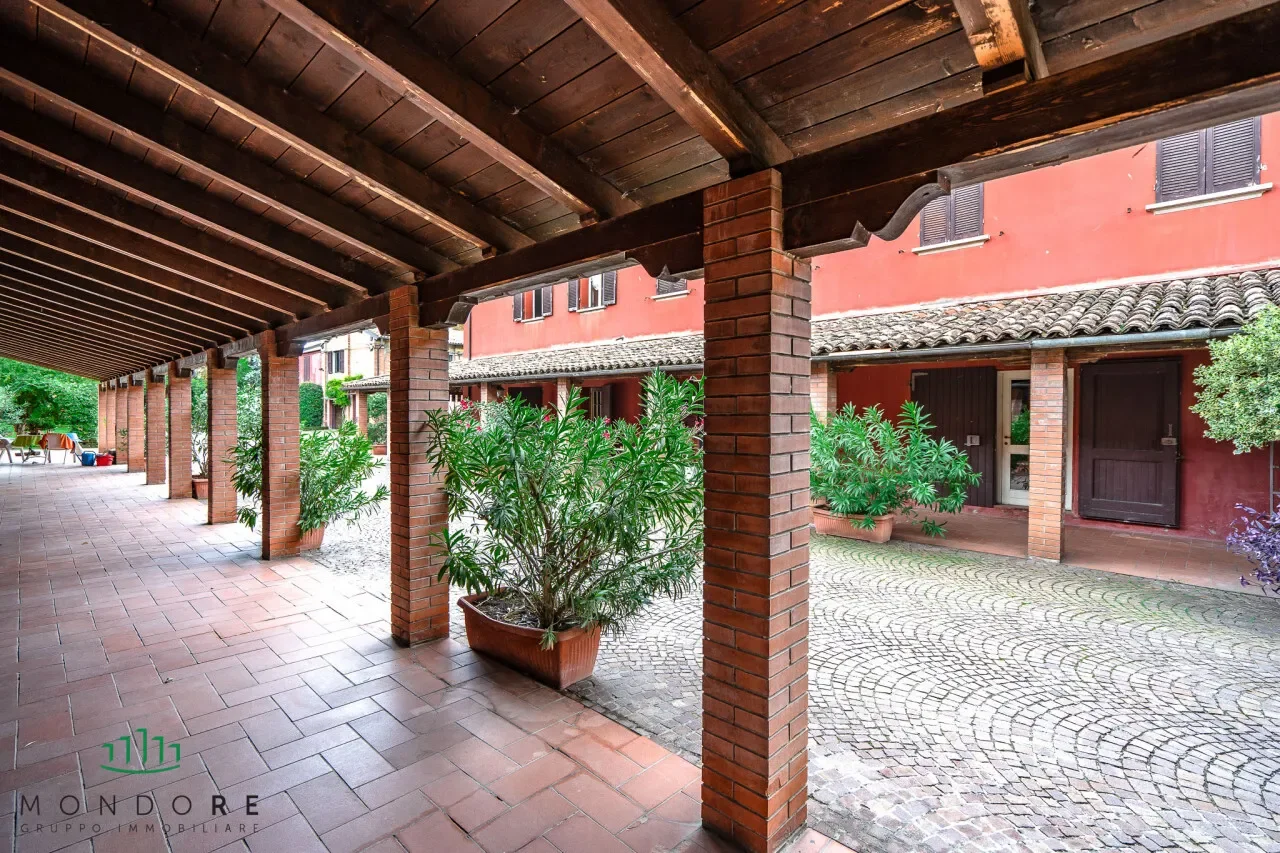 via Stradelli Guelfi, Poggio, Emilia-Romagna, Italy. - Photo 32