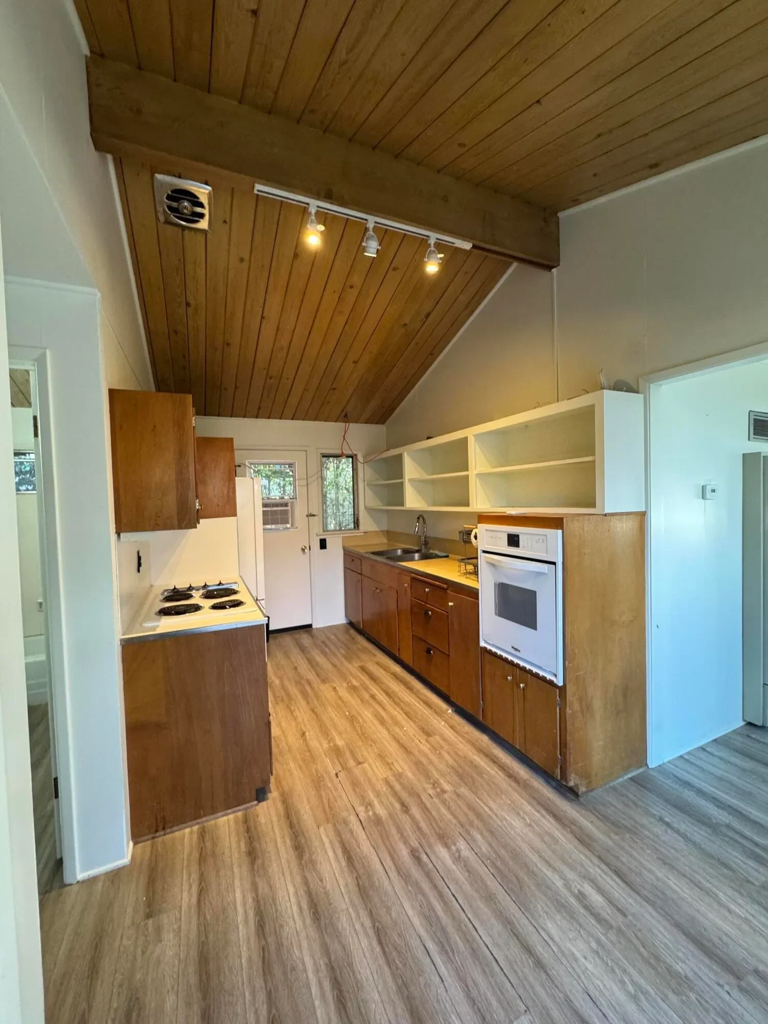 1544-1546 Oak Street, Solvang, California, United States. - Photo 4