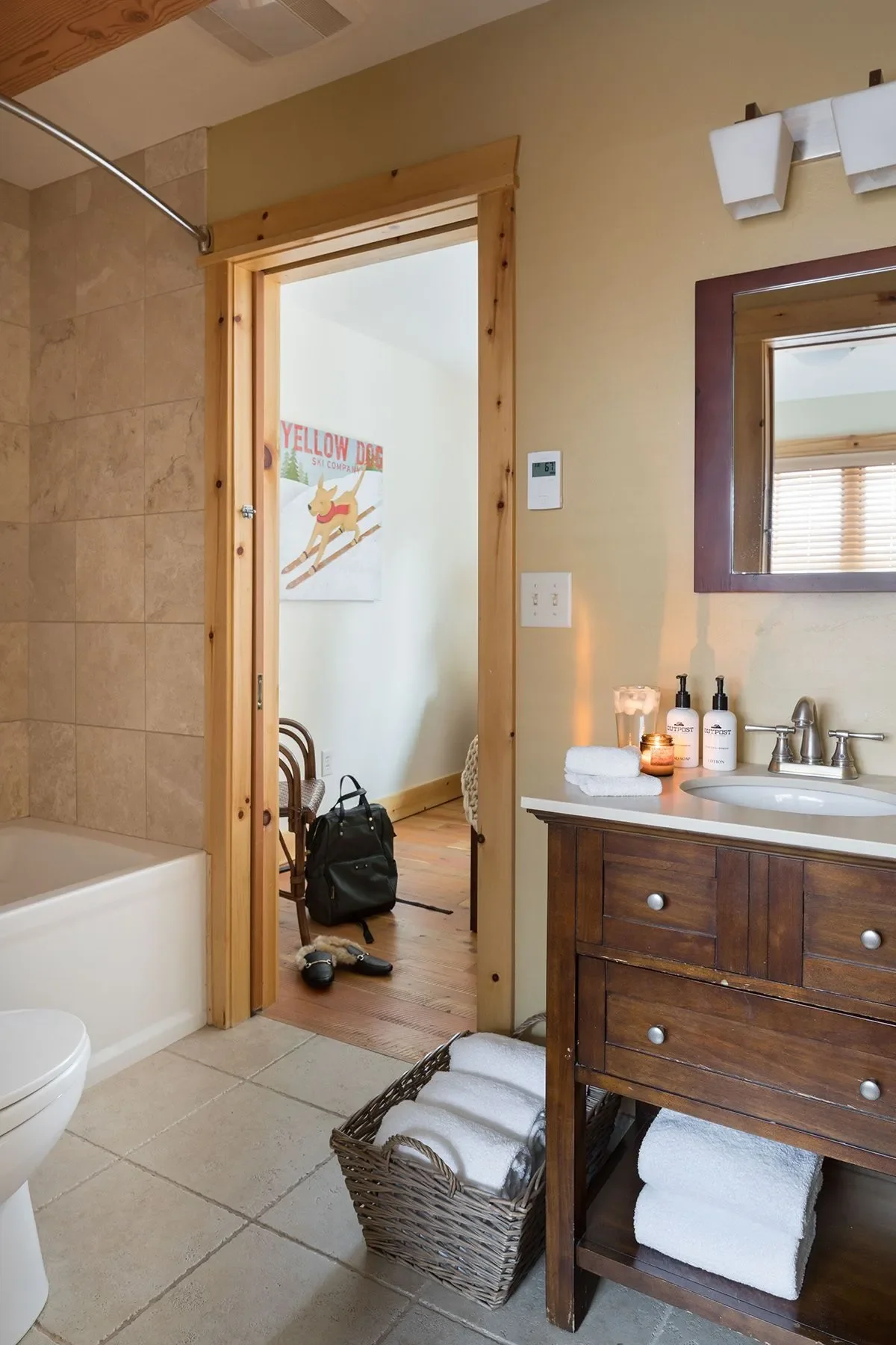 433, 435 N Glenwood Street , Jackson, WY 83001, Jackson, Wyoming, United States. - Photo 13