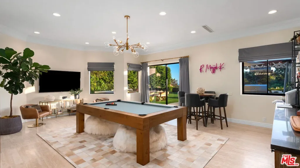6110 Merritt Drive, Malibu, California, United States. - Photo 45