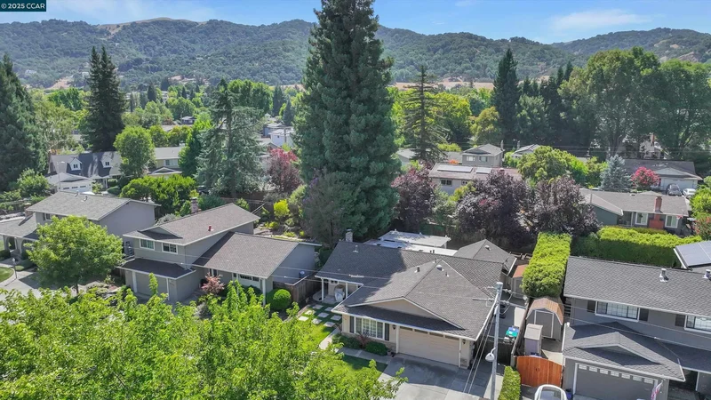 4504 Muirwood Drive, Pleasanton, California, United States. - Photo 47