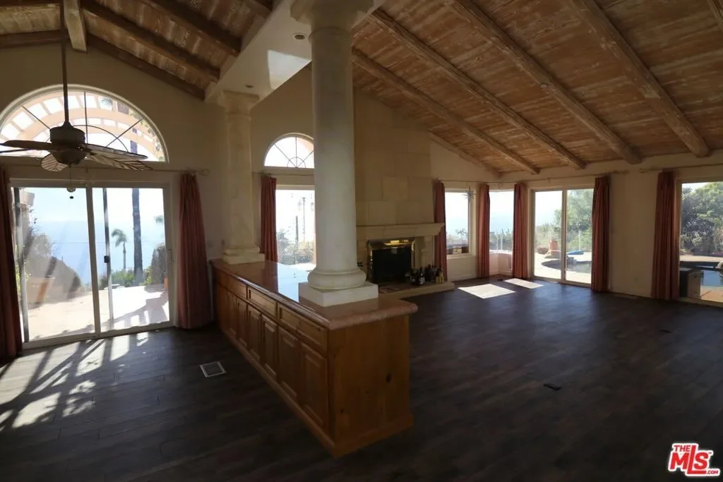 20776 Big Rock Drive, Malibu, California, United States. - Photo 51