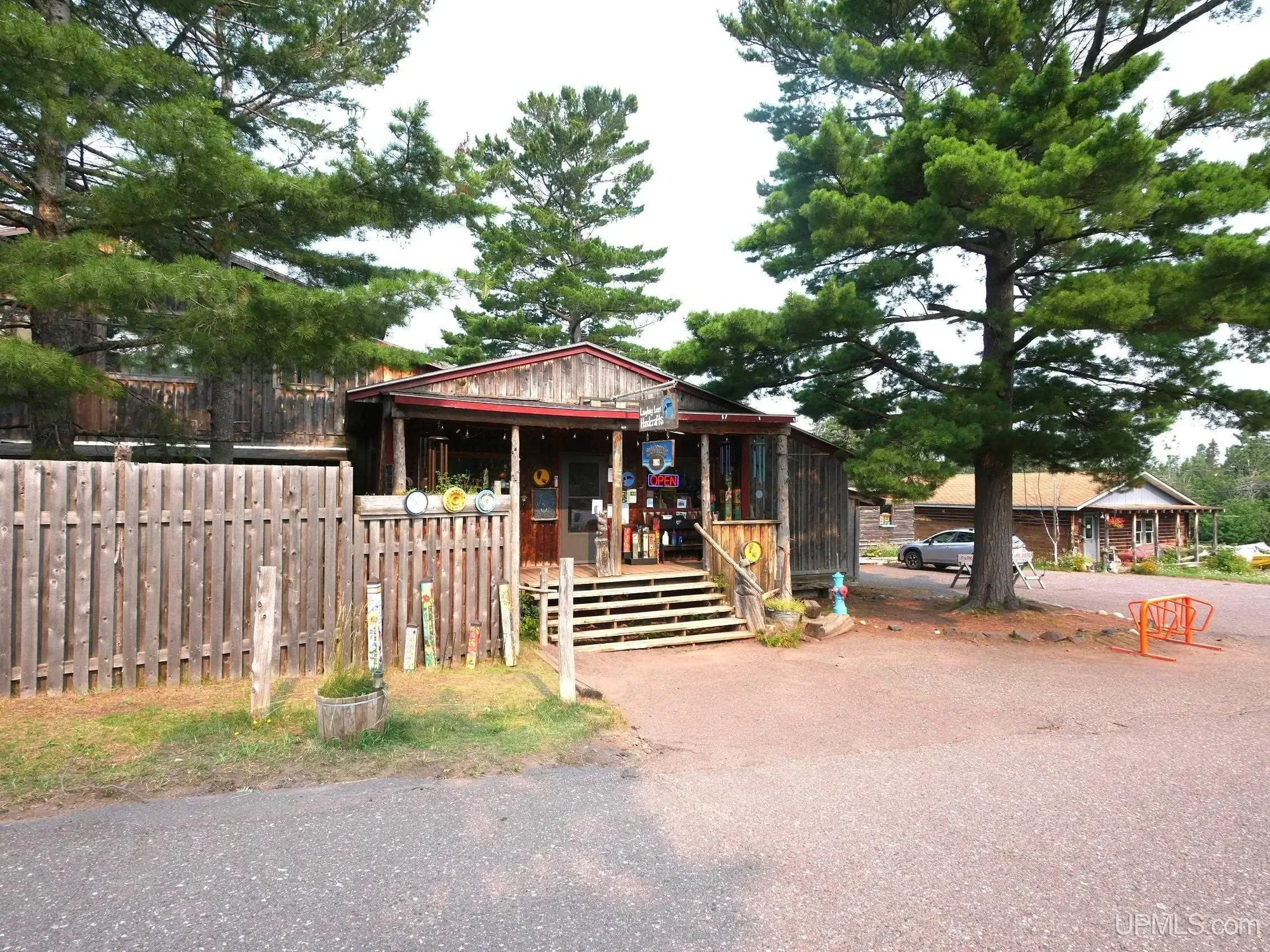 Gallery photo 2