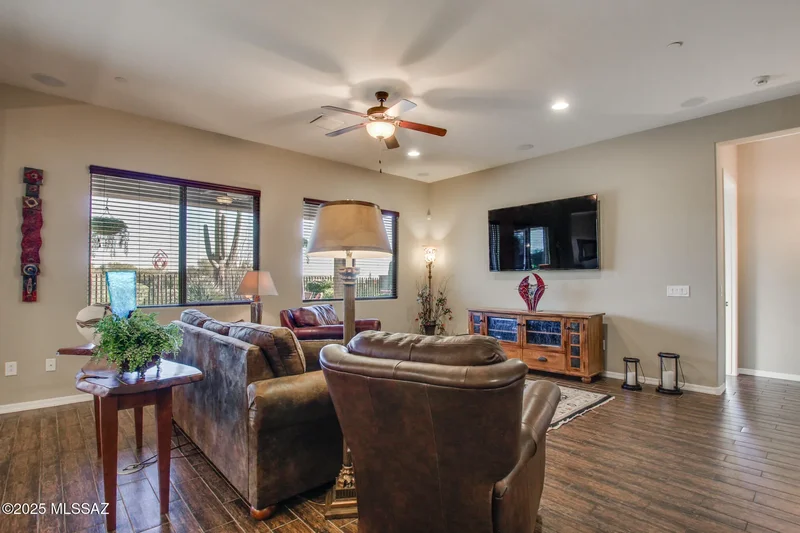 6573 W Whispering Windmill Lane, Marana, Arizona, United States. - Photo 5