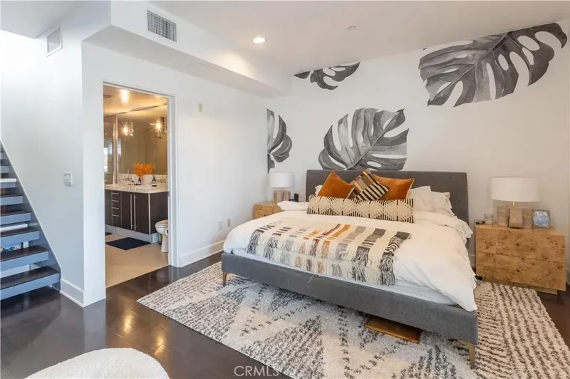 1250 N Harper Avenue 306, Los Angeles, California, United States. - Photo 12