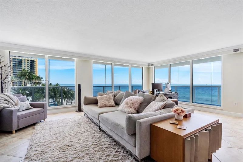 Residential Hollywood