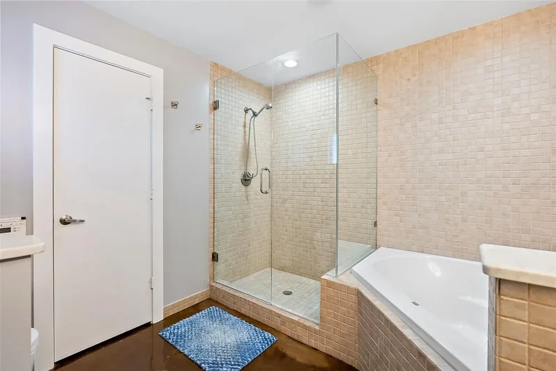 175 2nd Street, #P-08, St Petersburg, FL, 33701, USA, St. Petersburg, Florida, United States. - Photo 25