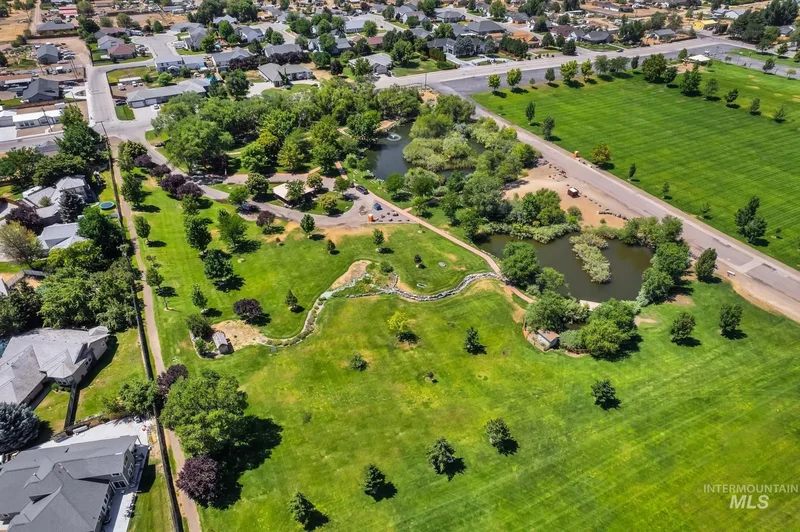 2025 N 6th E, Mountain Home, ID 83647, Mountain Home, Idaho, United States. - Photo 45