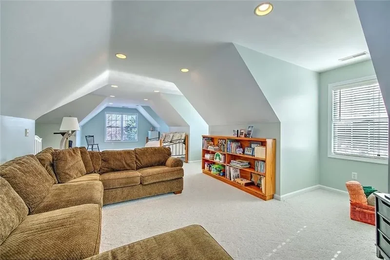 350 KETTLE POND Drive, South Kingstown, RI, 02879, USA, South Kingstown, Rhode Island, United States. - Photo 48