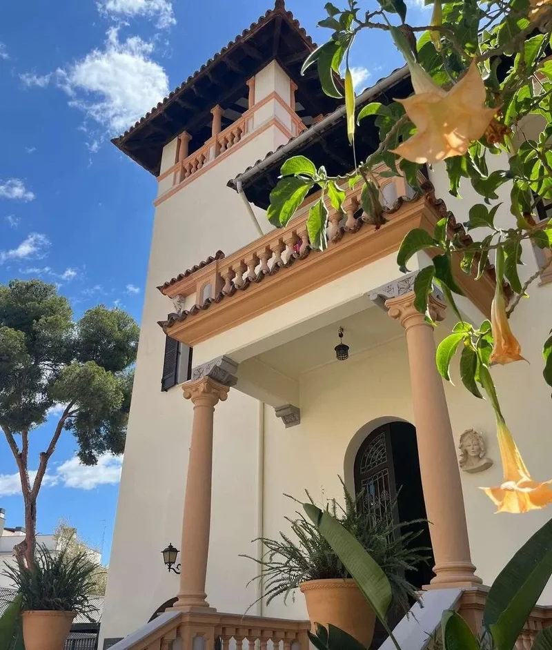 Historic Mansion In Mallorca With Licenses For Restaurant, Bar, Events, Art Gallery, And Club.