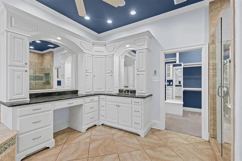 6207 Walnut Hill Lane, Dallas, Texas, United States. - Photo 16