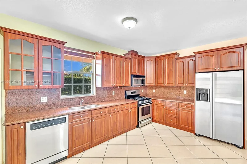 279 NW 119th Ave., Miami, Florida, United States. - Photo 44