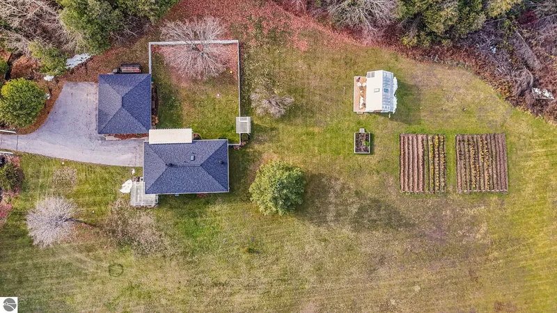 750 N Dumas Road, Suttons Bay, MI, 49682, USA, Suttons Bay, Michigan, United States. - Photo 80