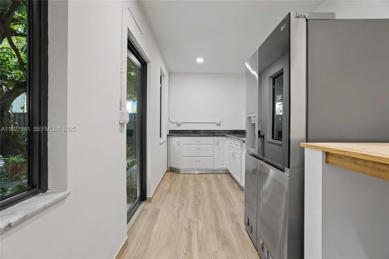 452 SW 21st Rd, Miami, Florida, United States. - Photo 39