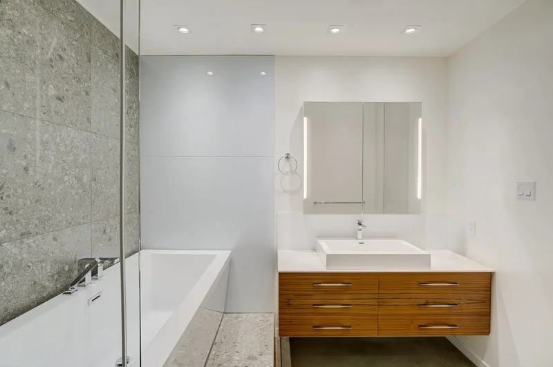 4756 Rue St-André, Montréal, Quebec, Canada. - Photo 3