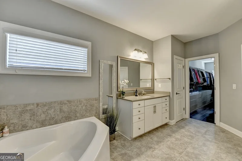 4071 Woodward Walk Lane, Suwanee, GA 30024, Suwanee, Georgia, United States. - Photo 33