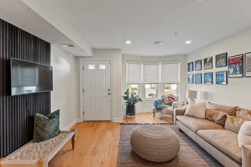 60 Robbins Rd. Unit 25, Plymouth, MA 02360, Plymouth, Massachusetts, United States. - Photo 39