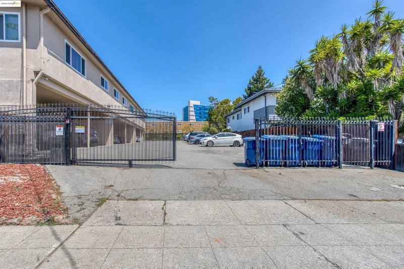 2504 Denning Ct, Castro Valley, California, United States. - Photo 4