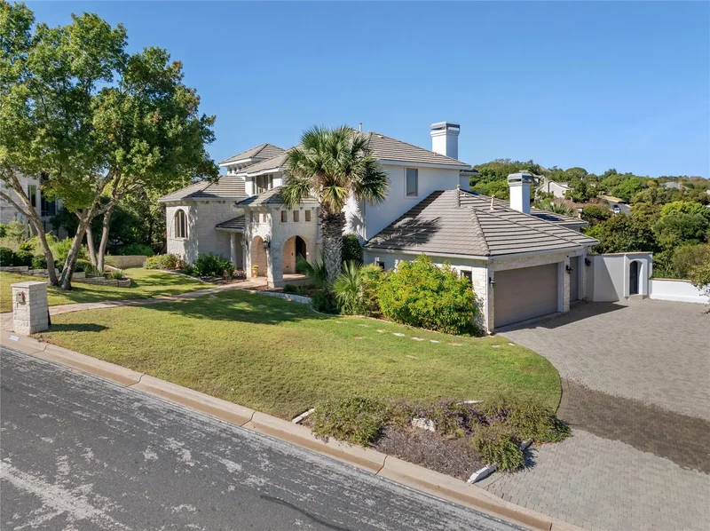 2900 Water Bank CV, Austin, Texas, United States. - Photo 2
