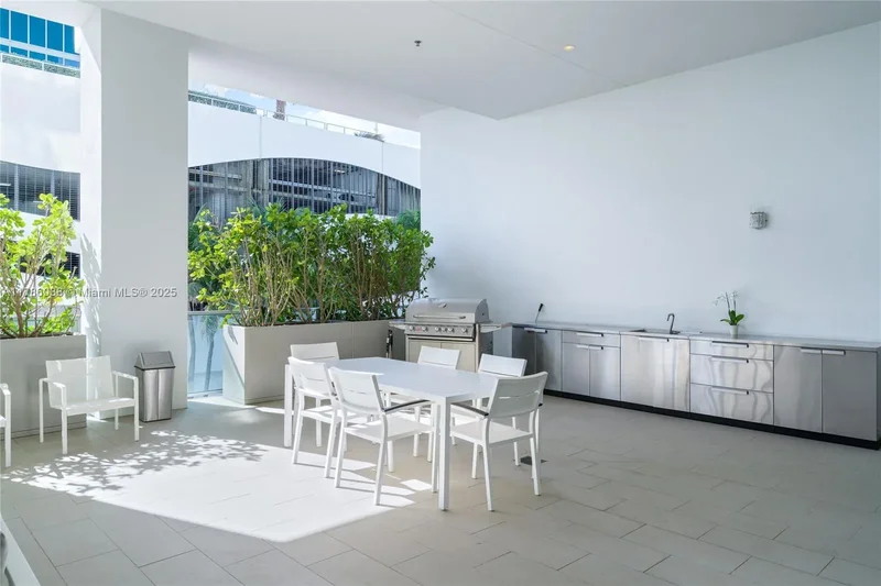 6901 Collins Ave 401, Miami Beach, Florida, United States. - Photo 16