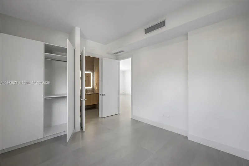 3300 SW 27th Ter 3300, Miami, Florida, United States. - Photo 27