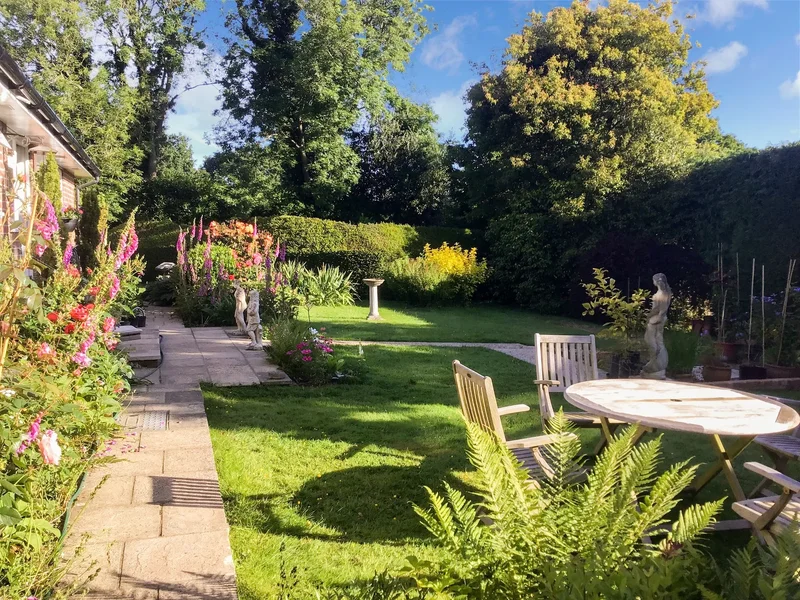 Pound Green, Buxted, Buxted, England, United Kingdom. - Photo 11