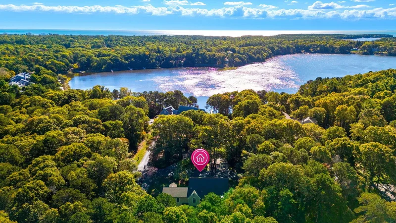 Single Family Residence in Mashpee